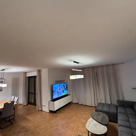 Fuldaer Residenz Barrierefreies Haus 度假居